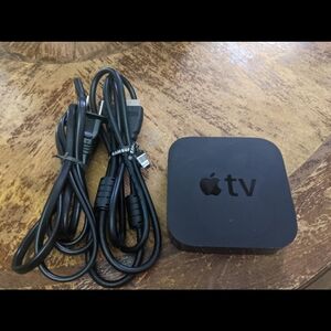 Apple TV 3rd Generation A1469 HD Digital Media Streaming Box With Cords